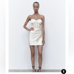 Straight neck underwire mini dress